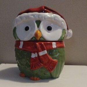 Green Owl Christmas Cookie Cannister Like New 6.5" Tall